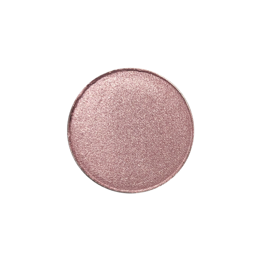viaGlamour image of a extreme-eyeshadow