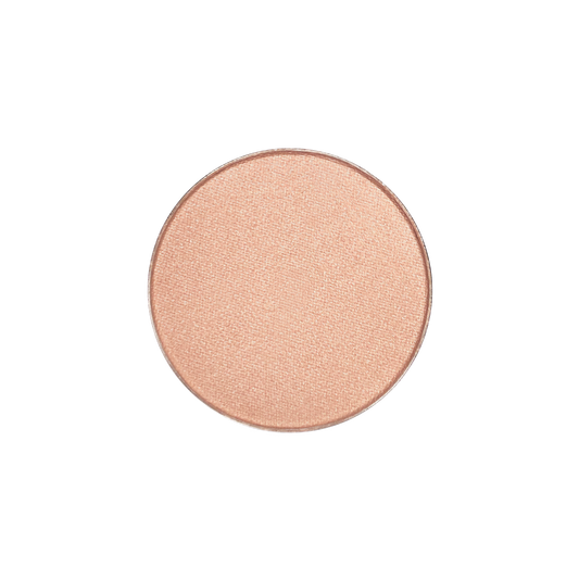 viaGlamour image of a extreme-eyeshadow